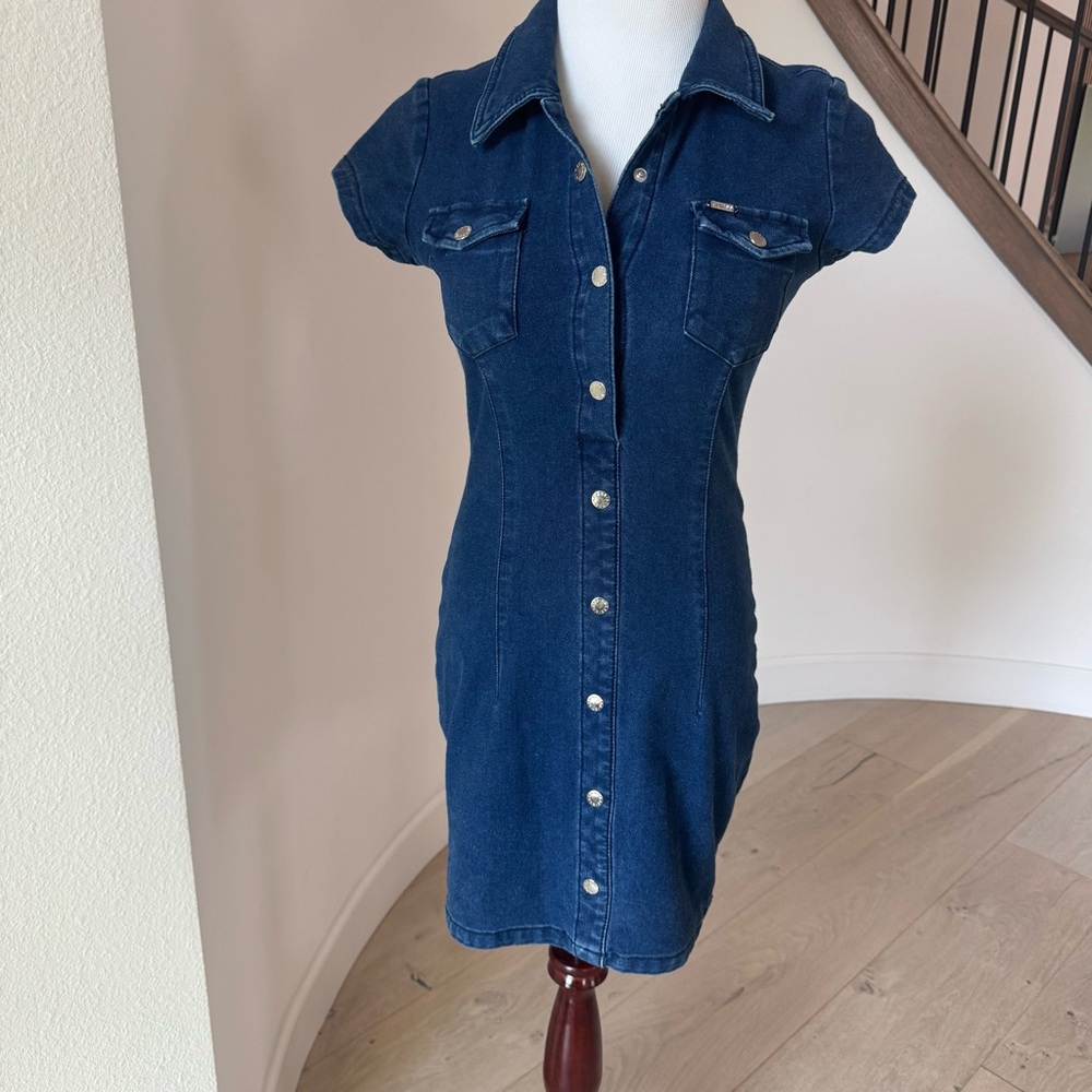 GUESS Denim Shirt Dress Small Cap Sleeve Button Front S/P - Picture 7 of 7